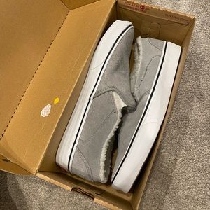 Women’s Vans Suede Asher Sherpa Shoes
